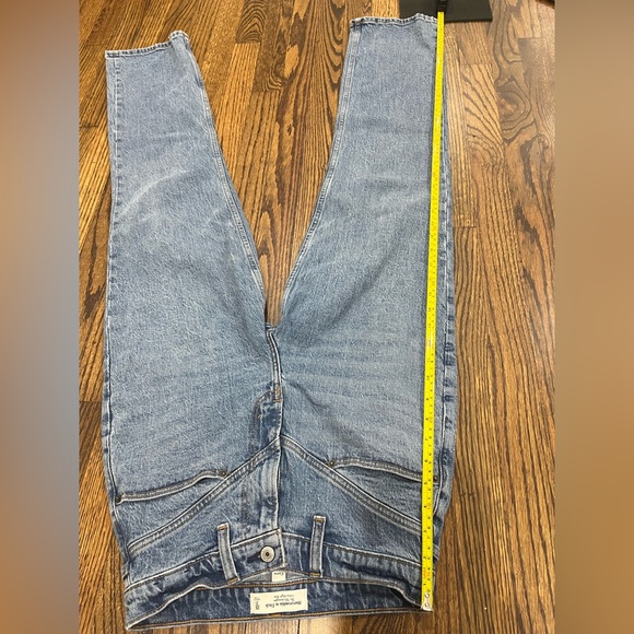 Abercrombie & fitch - Ultra High Rise 90s Straight Jean - Picture 6 of 8